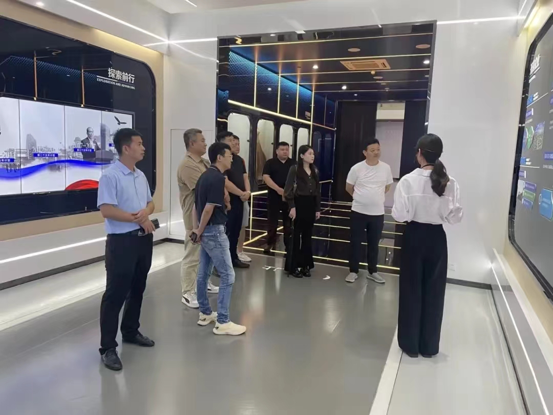 雨果跨境副總裁游銳一行蒞臨蘭華集團、山東易谷參觀考察，洽談跨境產業園及海外商城/海外倉項目運營合作